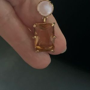Gold Tone (925)Necklace W/Lt orange or peach colored stone.(not sure what it is)